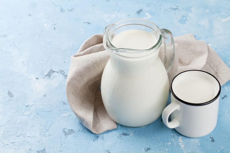Mặt nạ trà xanh với sữa tươi giúp kháng khuẩn, ngăn ngừa mụn và dưỡng ẩm cho da