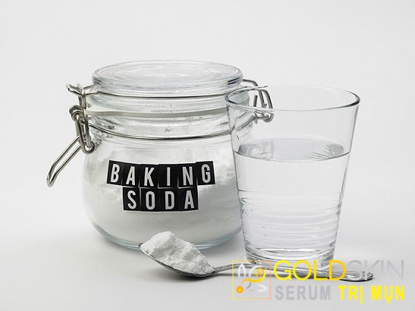 Baking soda có tác dụng cân bằng độ pH, hạn chế tình trạng da khô, bong tróc, mờ sẹo